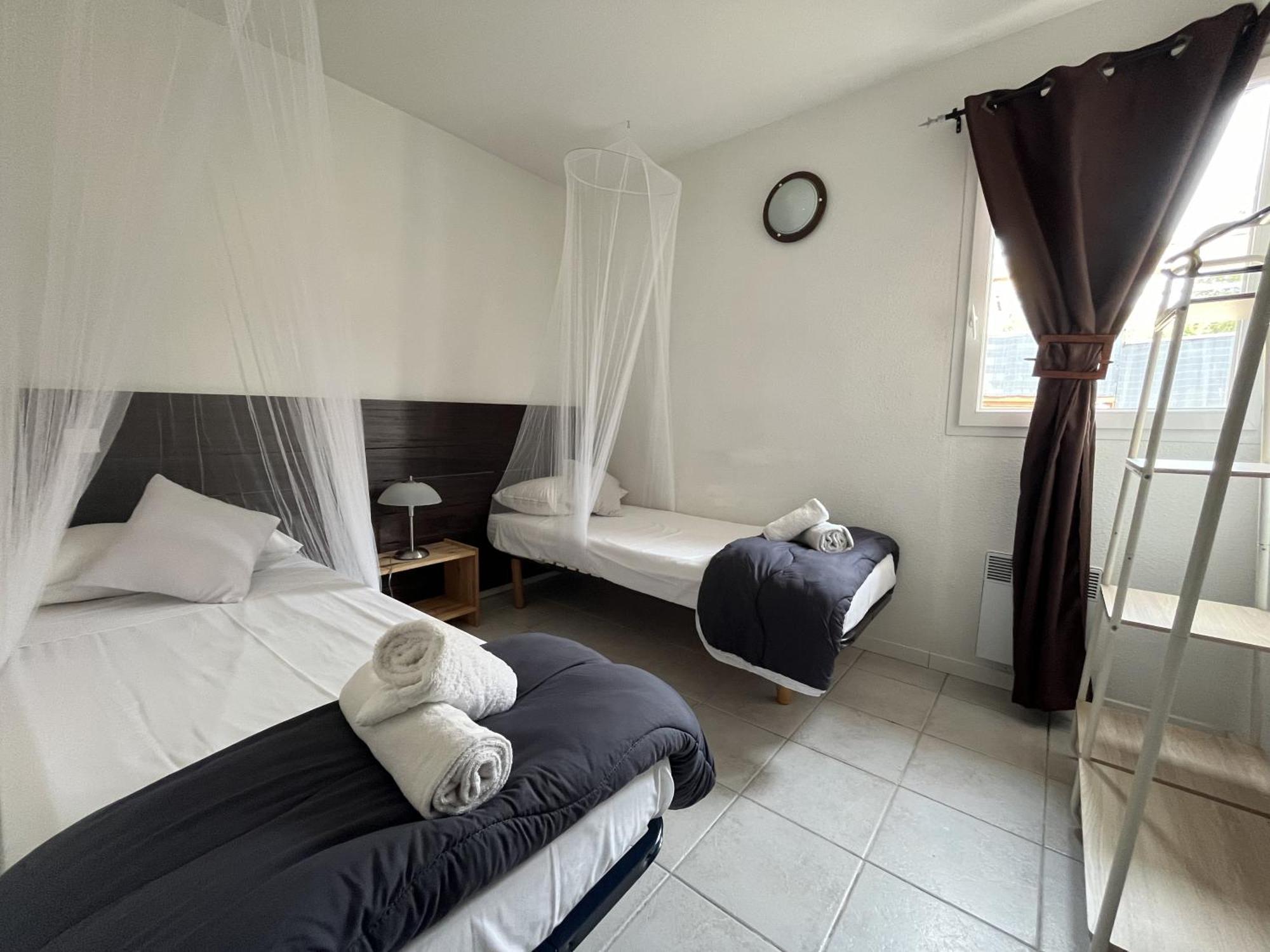 Mont Bouquet Lodge-Residence Hoteliere Brouzet-les-Ales Exterior foto